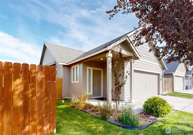 Photo 1 of Single family home for sale at 1212 Sw Carver St, College Place, WA 99324 | MLS# NWM2573347 | Listing updated on 2026-09-24