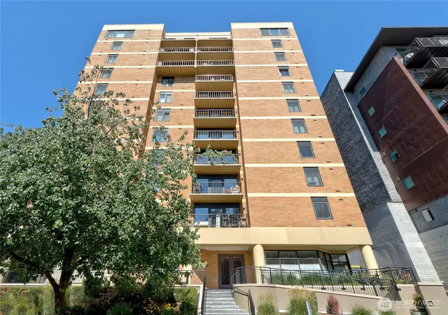 Photo 3 of Condo for sale at 1300 University St #2A, Seattle, WA 98101 | MLS# NWM2573350 | Listing updated on 2026-09-30