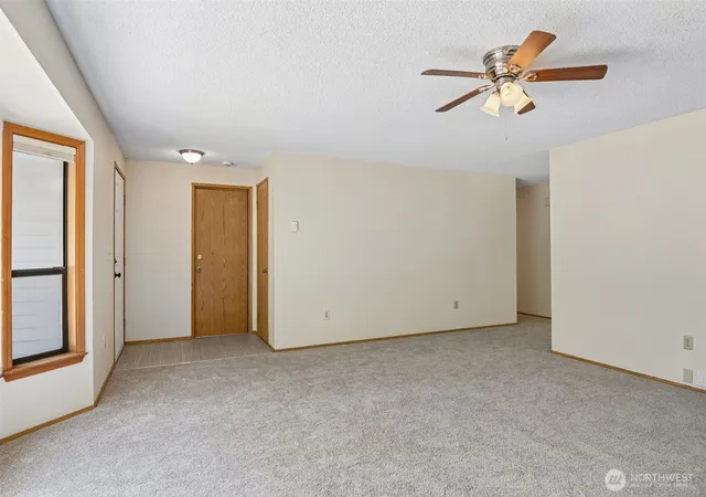 Photo 4 of Single family home for sale at 9003 159Th St E, Puyallup, WA 98375 | MLS# NWM2573352 | Listing updated on 2026-09-24