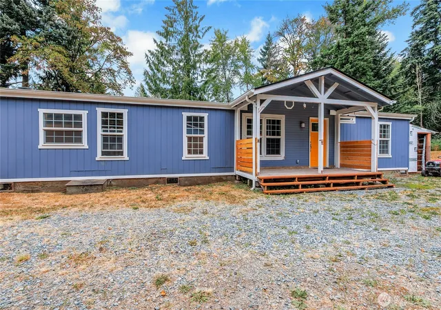 Photo 2 of Manufactured home for sale at 28205 73rd Ave E, Graham, WA 98338 | MLS# NWM2573377 | Listing updated on 2026-09-25