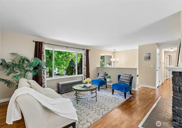 Photo 4 of Sale Pending at 1853 N 200Th St, Shoreline, WA 98133 | MLS# NWM2573379 | Listing updated on 2026-09-30