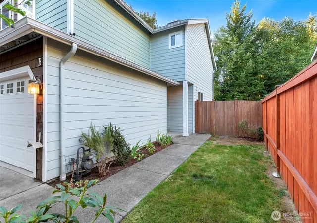 Photo 2 of Sale Pending at 6505 206th Pl Ne #B, Arlington, WA 98223 | MLS# NWM2573395 | Listing updated on 2026-09-23