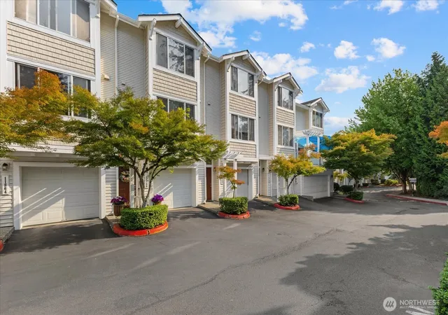 Photo 1 of Townhouse for sale at 11866 Ne 162nd Ln, Bothell, WA 98011 | MLS# NWM2573421 | Listing updated on 2026-10-01