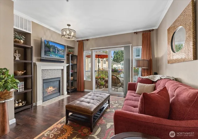 Photo 3 of Townhouse for sale at 11866 Ne 162nd Ln, Bothell, WA 98011 | MLS# NWM2573421 | Listing updated on 2026-10-01