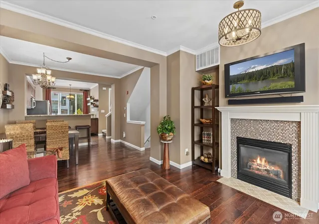 Photo 4 of Townhouse for sale at 11866 Ne 162Nd Ln, Bothell, WA 98011 | MLS# NWM2573421 | Listing updated on 2026-10-01