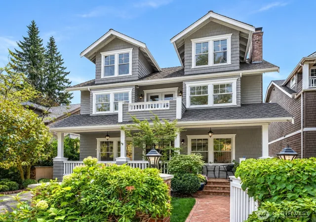 Photo 2 of Single family home for sale at 1508 37th Avenue E, Seattle, WA 98112 | MLS# NWM2573422 | Listing updated on 2026-09-28