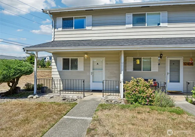 Photo 1 of Sale Pending at 12404 Se 272nd Place #A, Kent, WA 98030 | MLS# NWM2573423 | Listing updated on 2026-09-28