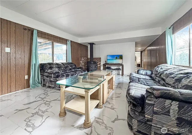 Photo 3 of Manufactured home for sale at 10831 Se 226Th St, Kent, WA 98031 | MLS# NWM2573429 | Listing updated on 2026-09-29