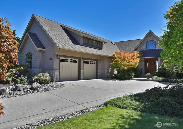 Photo 2 of Single family home for sale at 2382 Soundview Dr, Langley, WA 98260 | MLS# NWM2573441 | Listing updated on 2026-09-25