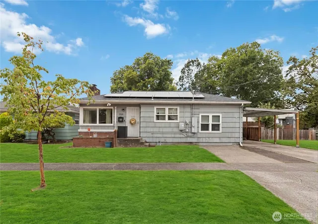 Photo 1 of Single family home for sale at 1159 19th Ave, Longview, WA 98632 | MLS# NWM2573466 | Listing updated on 2026-09-25