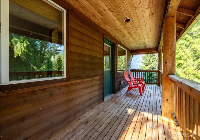 Photo 3 of Sale Pending at 11062 Whistler Ln, Deming, WA 98244 | MLS# NWM2573471 | Listing updated on 2026-10-01