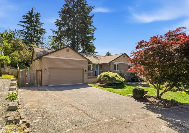 Photo 2 of Single family home for sale at 19808 137th Ave Se, Renton, WA 98058 | MLS# NWM2573472 | Listing updated on 2026-09-29