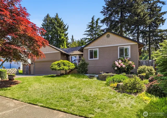 Photo 3 of Single family home for sale at 19808 137th Ave Se, Renton, WA 98058 | MLS# NWM2573472 | Listing updated on 2026-09-29