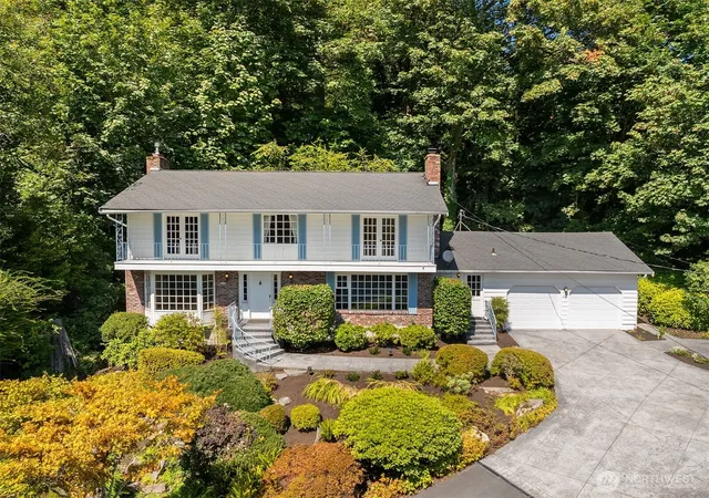 Photo 1 of Single family home for sale at 7921 E Mercer Wy, Mercer Island, WA 98040 | MLS# NWM2573488 | Listing updated on 2026-10-01