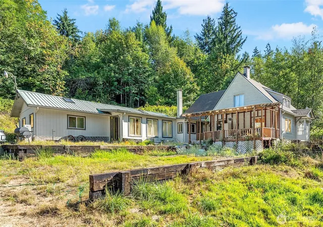 Photo 2 of Single family home for sale at 126 Tennessee Rd, Winlock, WA 98596 | MLS# NWM2573490 | Listing updated on 2026-09-25