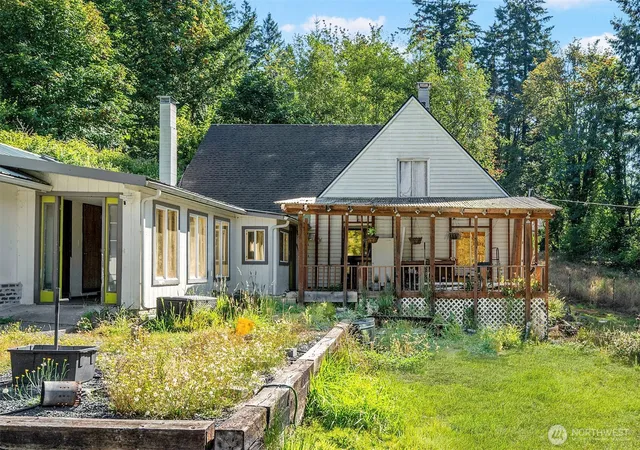 Photo 3 of Single family home for sale at 126 Tennessee Rd, Winlock, WA 98596 | MLS# NWM2573490 | Listing updated on 2026-09-25