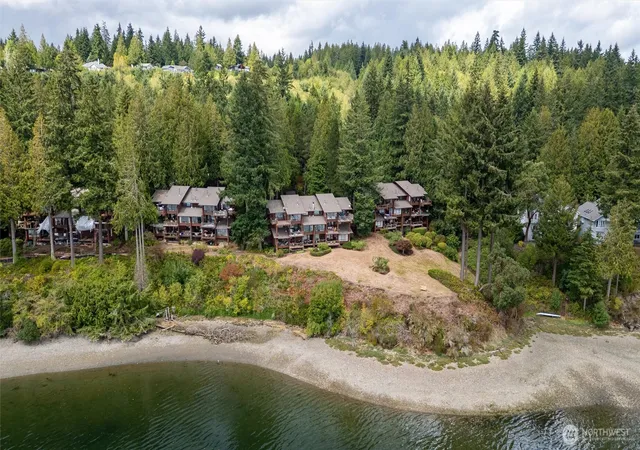 Photo 2 of Sale Pending at 41 N Bay Ln #1, Port Ludlow, WA 98365 | MLS# NWM2573499 | Listing updated on 2026-09-28