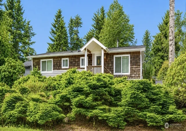 Photo 2 of Manufactured home for sale at 1914 321st Place, Ocean Park, WA 98640 | MLS# NWM2573520 | Listing updated on 2026-09-21