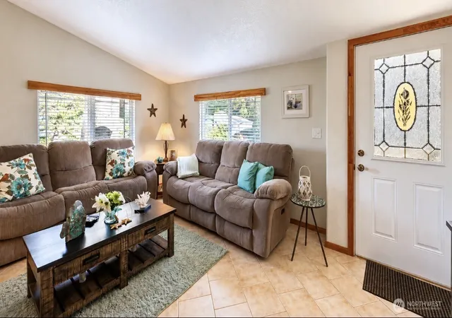 Photo 3 of Manufactured home for sale at 1914 321st Place, Ocean Park, WA 98640 | MLS# NWM2573520 | Listing updated on 2026-09-21