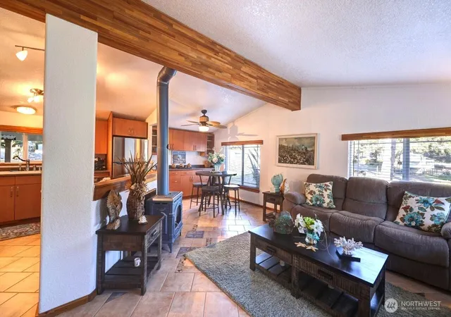Photo 4 of Manufactured home for sale at 1914 321st Place, Ocean Park, WA 98640 | MLS# NWM2573520 | Listing updated on 2026-09-21