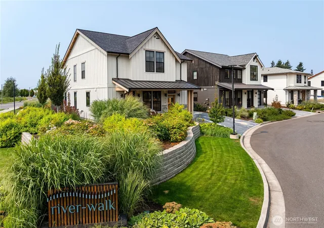 Photo 1 of Single family home for sale at 212 Riverwalk Dr, Lynden, WA 98264 | MLS# NWM2573522 | Listing updated on 2026-09-30