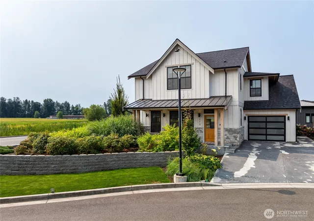 Photo 3 of Single family home for sale at 212 Riverwalk Dr, Lynden, WA 98264 | MLS# NWM2573522 | Listing updated on 2026-09-30