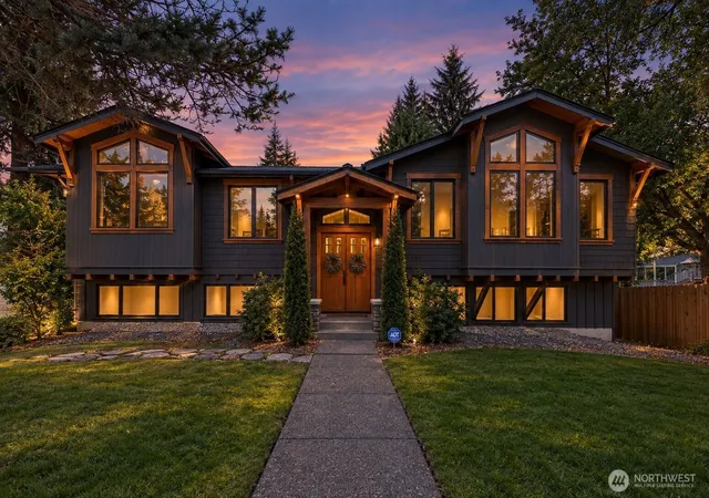 Photo 1 of Sale Pending at 20106 Marine View Dr Sw, Normandy Park, WA 98166 | MLS# NWM2573525 | Listing updated on 2026-09-28
