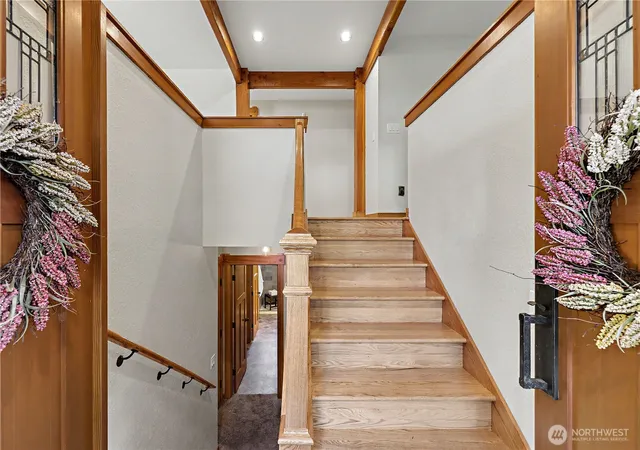 Photo 3 of Sale Pending at 20106 Marine View Dr Sw, Normandy Park, WA 98166 | MLS# NWM2573525 | Listing updated on 2026-09-28