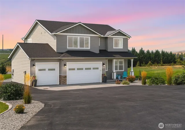 Photo 1 of Single family home for sale at 470 S Partridge Ln, East Wenatchee, WA 98802 | MLS# NWM2573547 | Listing updated on 2026-09-28