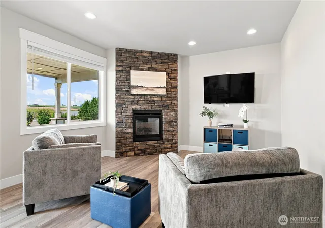Photo 4 of Single family home for sale at 470 S Partridge Ln, East Wenatchee, WA 98802 | MLS# NWM2573547 | Listing updated on 2026-09-28