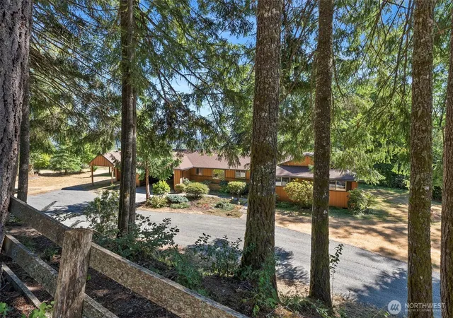 Photo 3 of Single family home for sale at 168 Boyd, Randle, WA 98377 | MLS# NWM2573559 | Listing updated on 2026-09-25