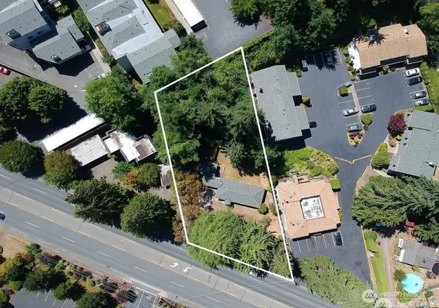 Photo 3 of Single family home for sale at 22910 Edmonds Wy, Edmonds, WA 98020 | MLS# NWM2573560 | Listing updated on 2026-09-25