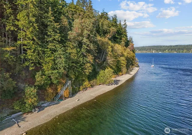 Photo 2 of Single family home for sale at 156 Hazel Point Ct, Quilcene, WA 98376 | MLS# NWM2573567 | Listing updated on 2026-09-26