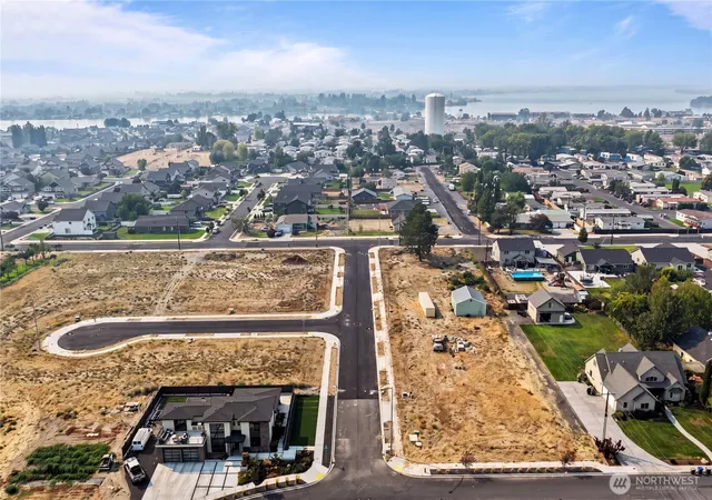 Photo 3 of Land for sale at 3198 W Lakeside Dr, Moses Lake, WA 98837 | MLS# NWM2573586 | Listing updated on 2026-10-03