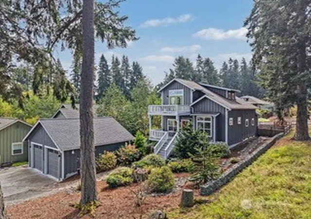 Photo 1 of Sale Pending at 225 Bowery Loop, Langley, WA 98260 | MLS# NWM2573620 | Listing updated on 2026-09-30