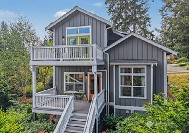 Photo 2 of Sale Pending at 225 Bowery Loop, Langley, WA 98260 | MLS# NWM2573620 | Listing updated on 2026-09-30