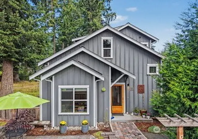 Photo 3 of Sale Pending at 225 Bowery Loop, Langley, WA 98260 | MLS# NWM2573620 | Listing updated on 2026-09-30