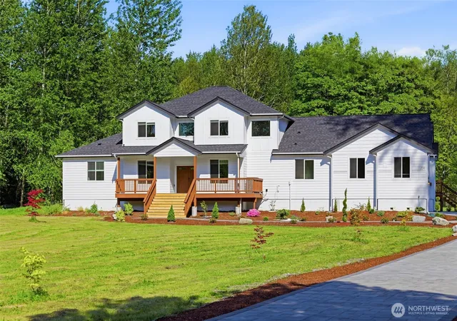 Photo 2 of Single family home for sale at 230 Conine St Se, Olympia, WA 98513 | MLS# NWM2573625 | Listing updated on 2026-09-25