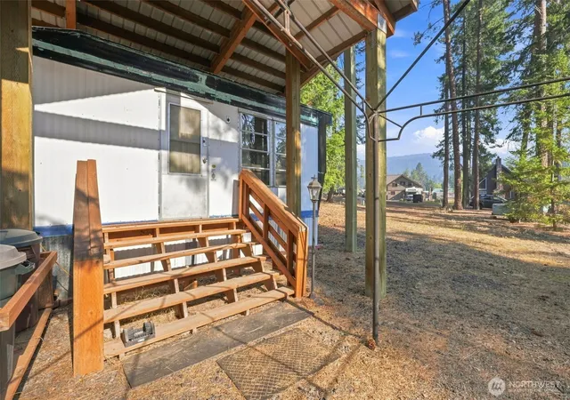 Photo 2 of Manufactured home for sale at 570 W Pacific Ave, Ronald, WA 98940 | MLS# NWM2573633 | Listing updated on 2026-09-25