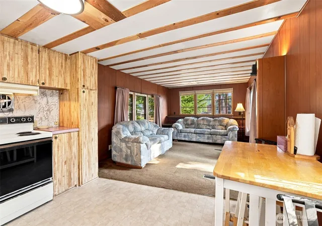 Photo 3 of Manufactured home for sale at 570 W Pacific Ave, Ronald, WA 98940 | MLS# NWM2573633 | Listing updated on 2026-09-25