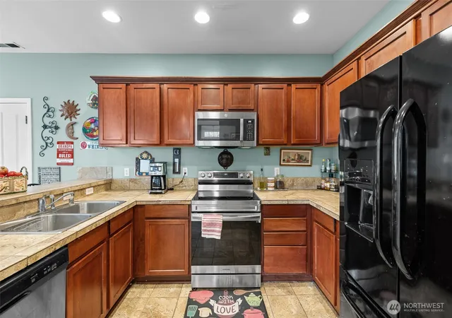 Photo 4 of Single family home for sale at 5944 Balustrade Blvd SE, Lacey, WA 98513 | MLS# NWM2573634 | Listing updated on 2026-10-01