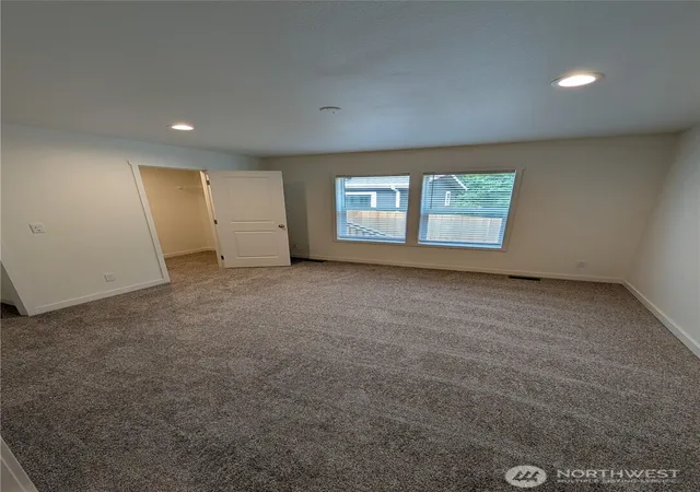 Photo 3 of Manufactured home for sale at 509 Nw Fir, Winlock, WA 98596 | MLS# NWM2573644 | Listing updated on 2026-09-25