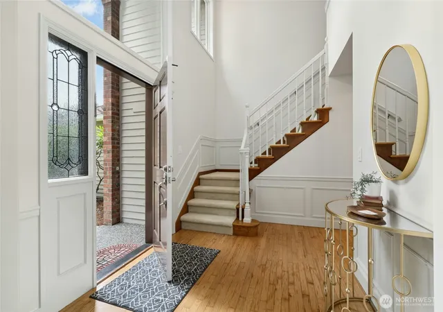 Photo 4 of Sale Pending at 6531 154Th Pl Se, Bellevue, WA 98006 | MLS# NWM2573661 | Listing updated on 2026-09-27