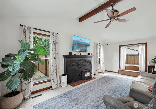 Photo 3 of Single family home for sale at 33825 133Rd Ave Se, Auburn, WA 98092 | MLS# NWM2573662 | Listing updated on 2026-09-25