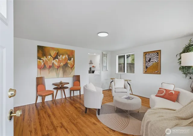 Photo 2 of Sale Pending at 7432 S 118th Place, Seattle, WA 98178 | MLS# NWM2573664 | Listing updated on 2026-09-30