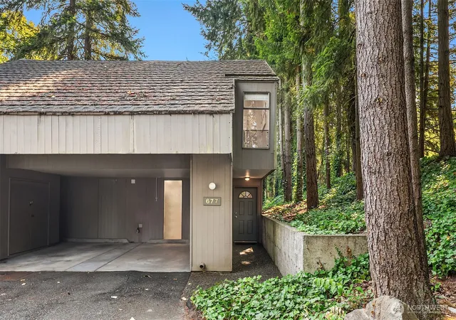 Photo 2 of Condo for sale at 13835 Ne 69th St #677, Redmond, WA 98052 | MLS# NWM2573675 | Listing updated on 2026-09-29