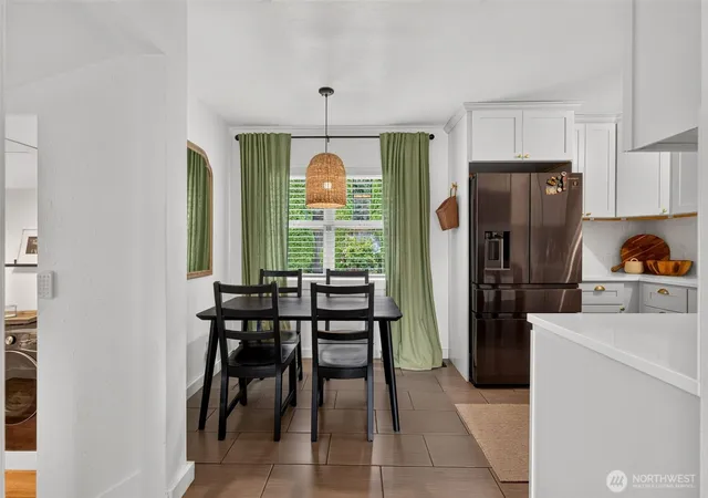 Photo 4 of Single family home for sale at 6014 Fleming St, Everett, WA 98203 | MLS# NWM2573714 | Listing updated on 2026-09-23