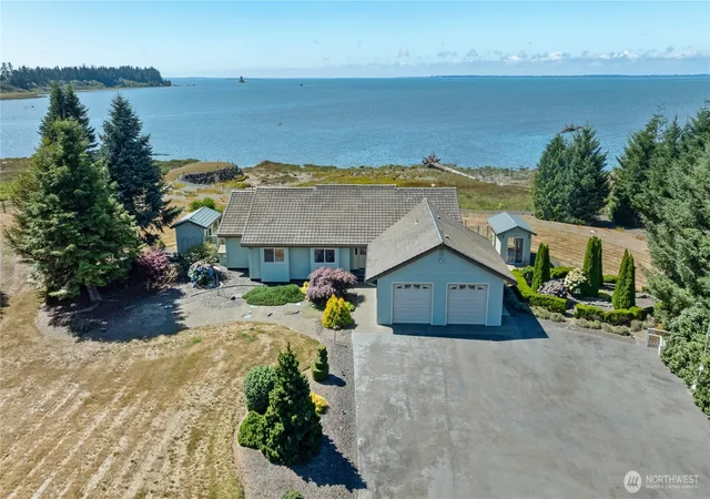 Photo 1 of Single family home for sale at 37 Rock View Ln, Hoquiam, WA 98550 | MLS# NWM2573721 | Listing updated on 2026-09-25