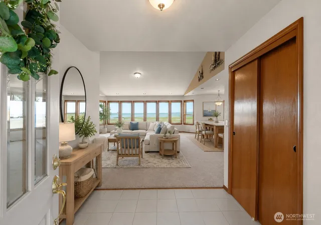 Photo 4 of Single family home for sale at 37 Rock View Ln, Hoquiam, WA 98550 | MLS# NWM2573721 | Listing updated on 2026-09-25