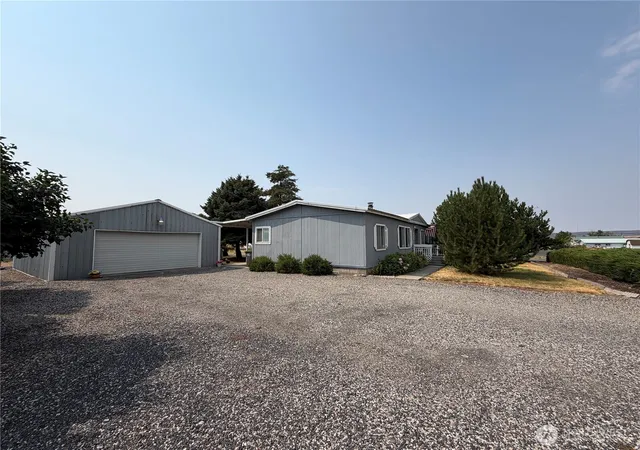 Photo 1 of Manufactured home for sale at 415 E Lewis, Coulee City, WA 99115 | MLS# NWM2573724 | Listing updated on 2026-09-28
